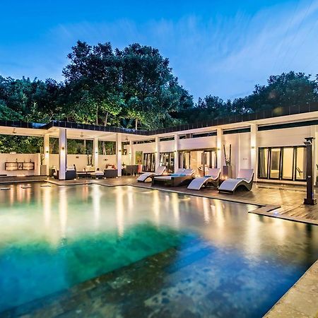 Stunning Villa Lily ロヴィーナ エクステリア 写真