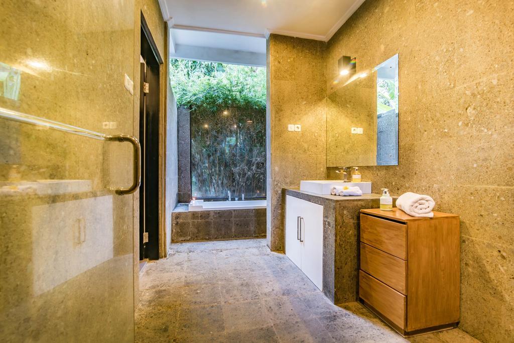 Stunning Villa Lily ロヴィーナ エクステリア 写真
